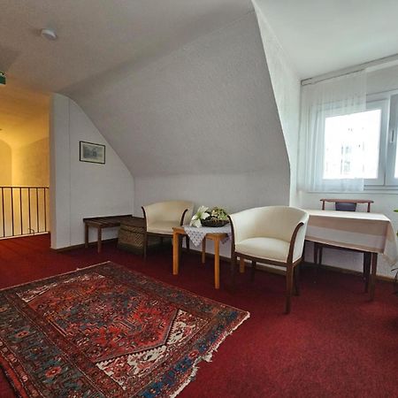 Hotel Haus Isenburg Neu-Isenburg Luaran gambar